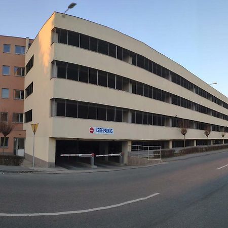 International Aparthotel - Free Parking Cluj-Napoca Exterior photo